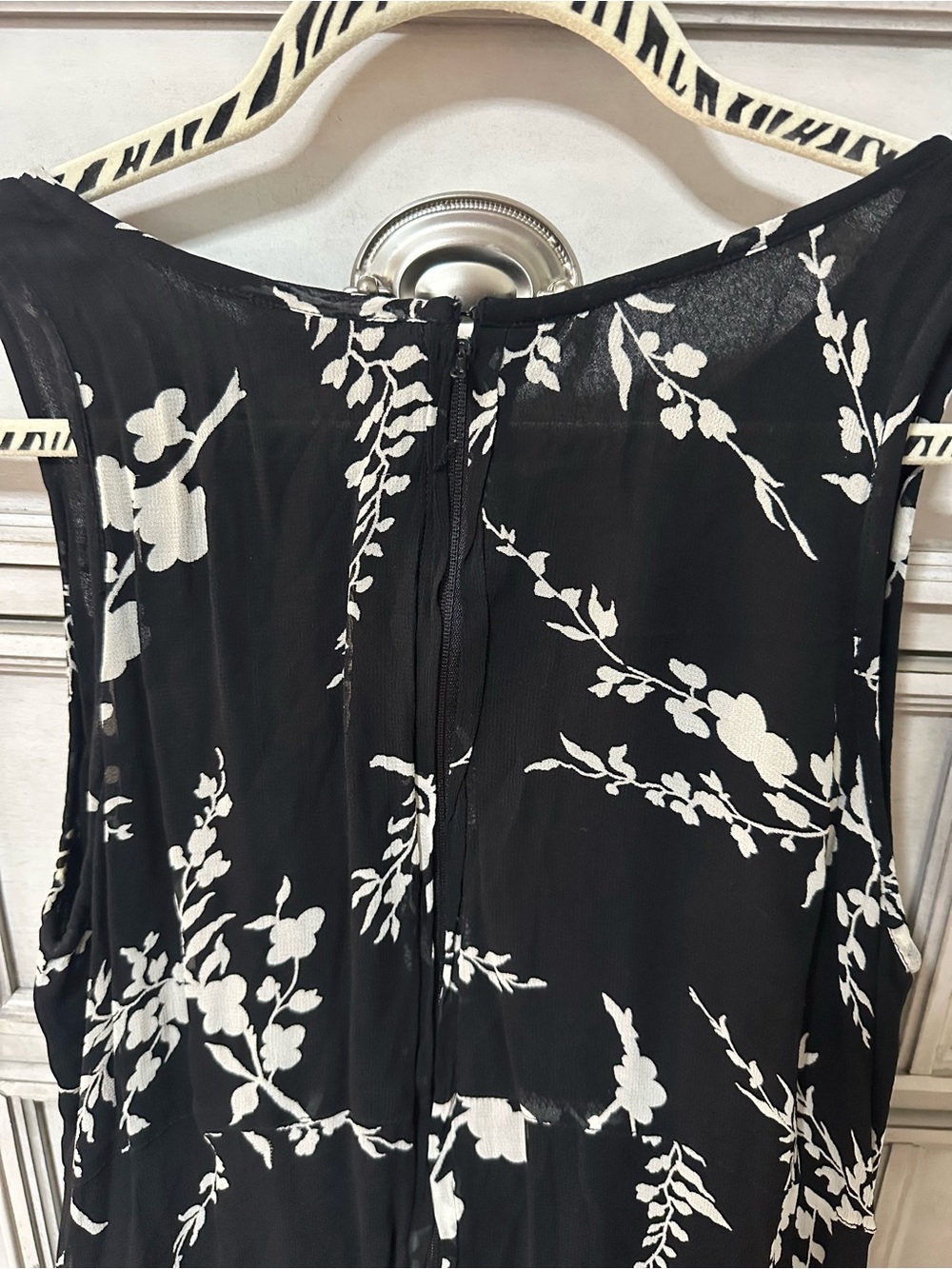 Newport News Black Maxi Dress with White Floral Print - Picture 4 of 4